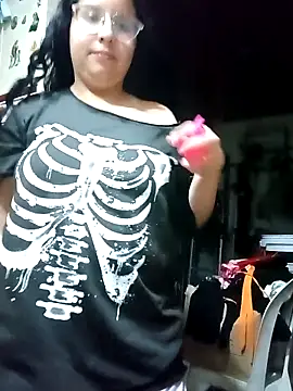 Snapshot of valentina568 chatting on 09.15.25 valentina568 online show from 09.15.25