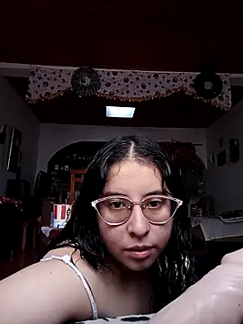 Snapshot of valentina568 chatting on 10.19.25 valentina568 online show from 10.19.25