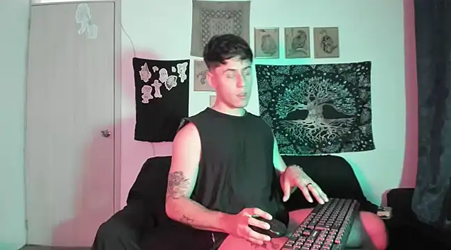 Antonello Vannucci online show from 01.22.25