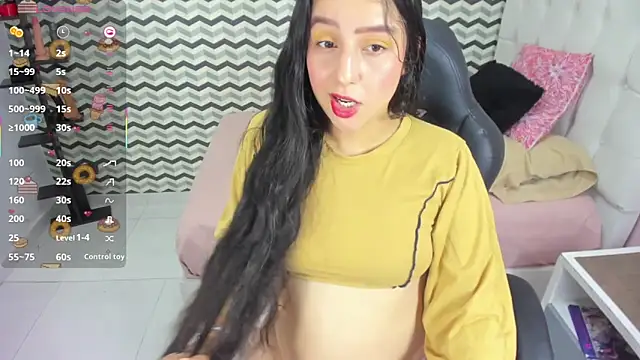 Snapshot of ARYAMORGAN1 chatting on 10.15.25 ARYAMORGAN1 online show from 10.15.25