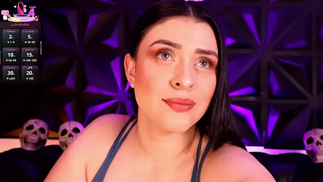 AnikaRomanoff online show from 10.22.25