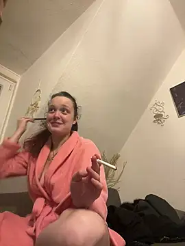 Snapshot of milabandolero chatting on 12.18.24 milabandolero online show from 12.18.24