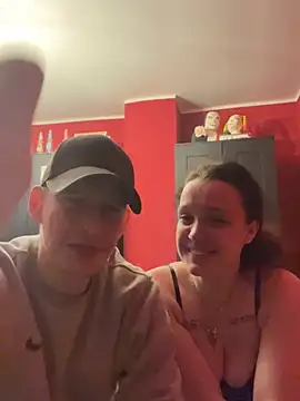 Snapshot of milabandolero chatting on 12.22.24 milabandolero online show from 12.22.24