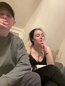 Snapshot of milabandolero chatting on 12.25.24 milabandolero online show from 12.25.24