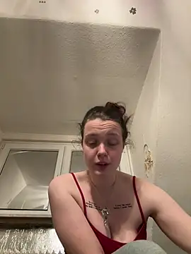 Snapshot of milabandolero chatting on 12.26.24 milabandolero online show from 12.26.24