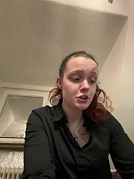 Snapshot of milabandolero chatting on 12.29.24 milabandolero online show from 12.29.24