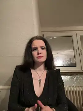 Snapshot of milabandolero chatting on 12.31.24 milabandolero online show from 12.31.24