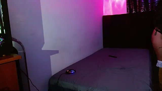 miia-liiam online show from 11.29.25