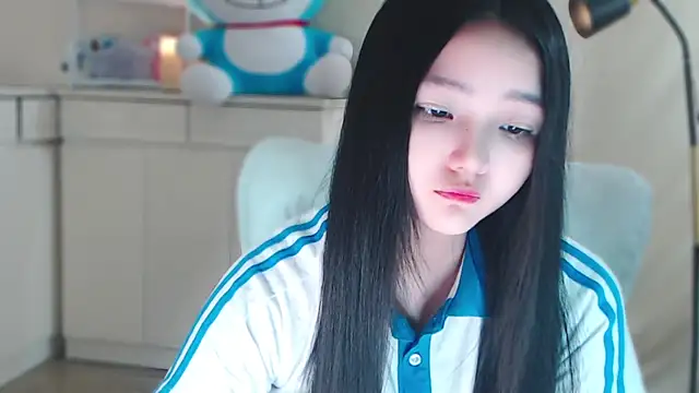 Snapshot of xiao-xiao-D chatting on 01.05.25 xiao-xiao-D online show from 01.05.25