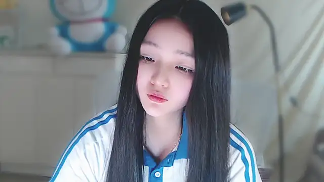 Snapshot of xiao-xiao-D chatting on 02.05.25 xiao-xiao-D online show from 02.05.25