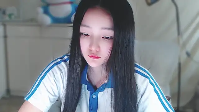 Snapshot of xiao-xiao-D chatting on 02.06.25 xiao-xiao-D online show from 02.06.25