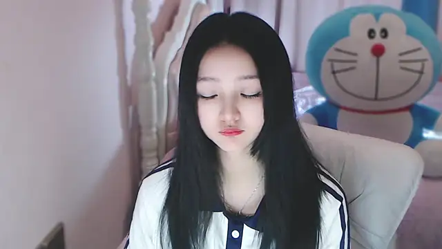 Snapshot of xiao-xiao-D chatting on 02.18.25 xiao-xiao-D online show from 02.18.25