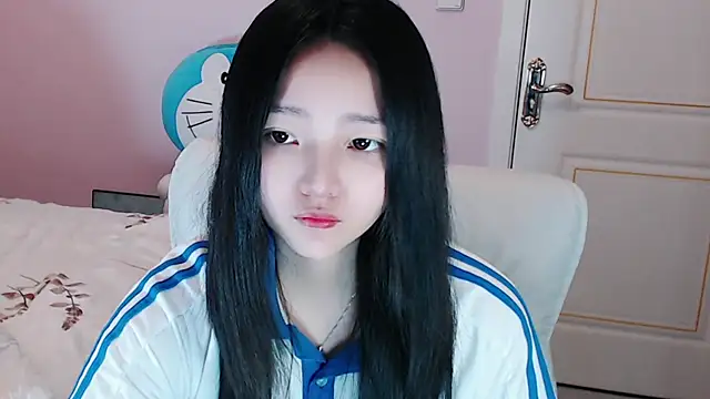 Snapshot of xiao-xiao-D chatting on 03.06.25 xiao-xiao-D online show from 03.06.25