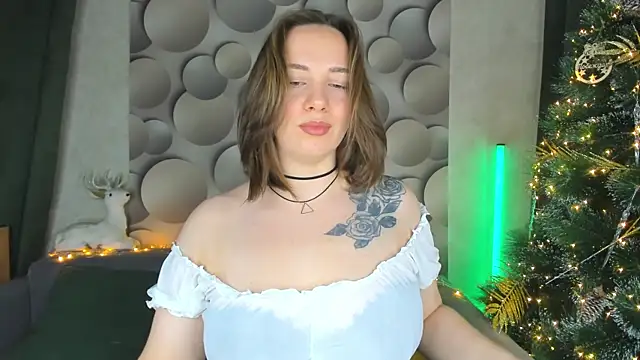 Cute smile sharon online show from 12.28.24