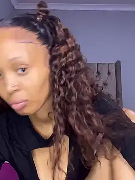 CuteMellow2k online show from 12.18.24