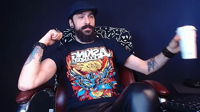 Snapshot of AxelColton chatting on 03.12.25 AxelColton online show from 03.12.25