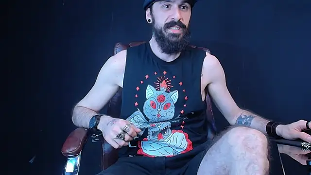 Snapshot of AxelColton chatting on 03.15.25 AxelColton online show from 03.15.25