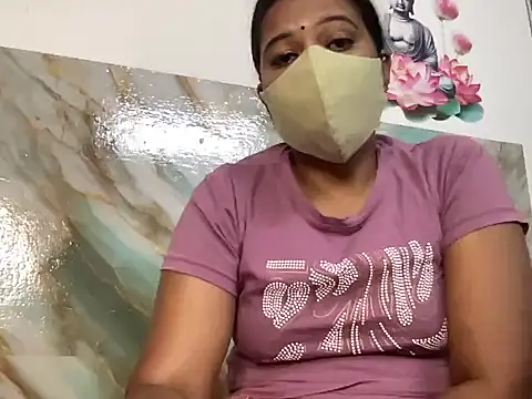 Tamil Sanjana  online show from 10.17.25