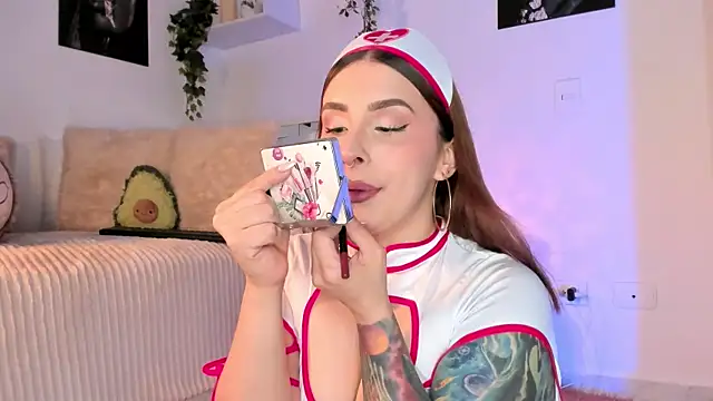 Snapshot of Alissonroses chatting on 09.19.25 Alissonroses online show from 09.19.25