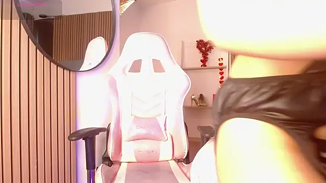 Sienna Blake  online show from 10.01.25