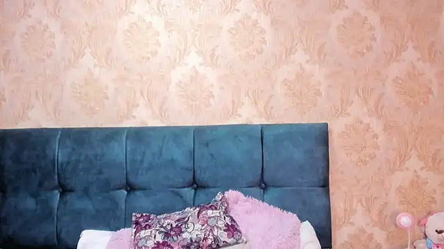 CintiaWalker online show from 09.28.25