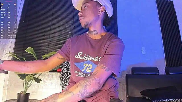 Snapshot of JhonyMiller_ chatting on 11.13.25 JhonyMiller online show from 11.13.25