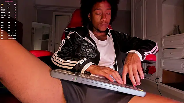 Snapshot of JhonyMiller_ chatting on 12.01.25 JhonyMiller online show from 12.01.25