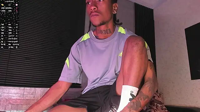 Snapshot of JhonyMiller_ chatting on 12.02.25 JhonyMiller online show from 12.02.25