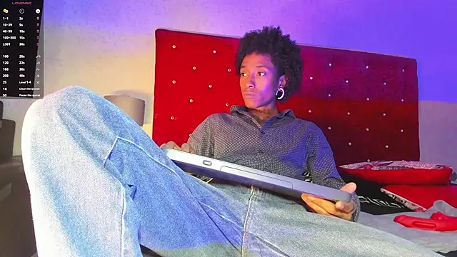 Snapshot of JhonyMiller_ chatting on 12.20.25 JhonyMiller online show from 12.20.25