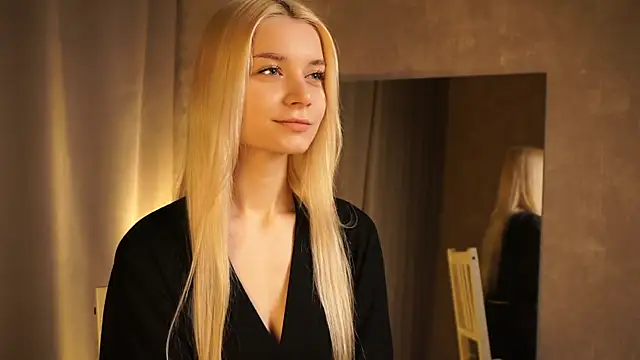 Snapshot of Hi_my_name_is chatting on 02.16.25 Hi my name is online show from 02.16.25