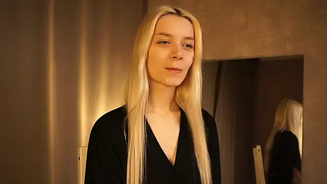 Snapshot of Hi_my_name_is chatting on 02.26.25 Hi my name is online show from 02.26.25