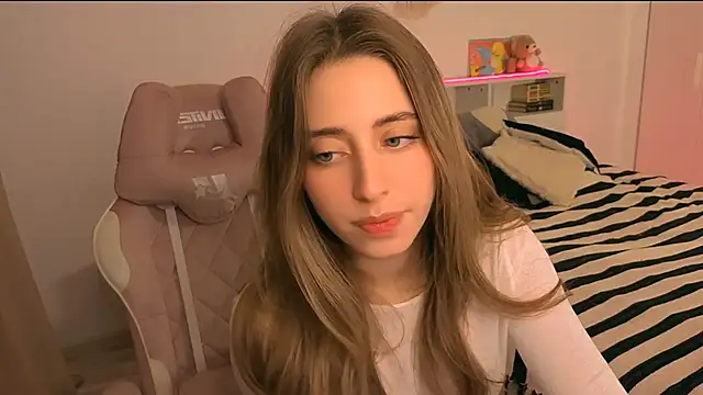 Snapshot of 0h_mandy chatting on 09.16.25 0h mandy online show from 09.16.25