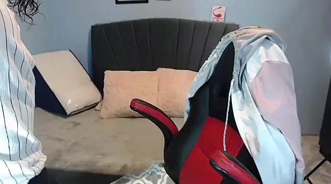 AngelRouss online show from 01.25.25