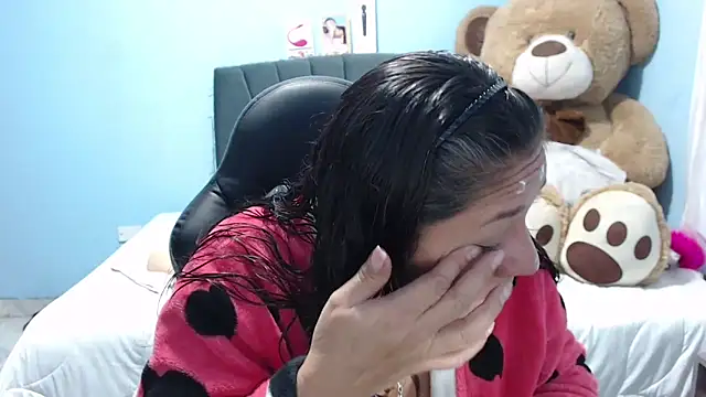 AngelRouss online show from 09.27.25