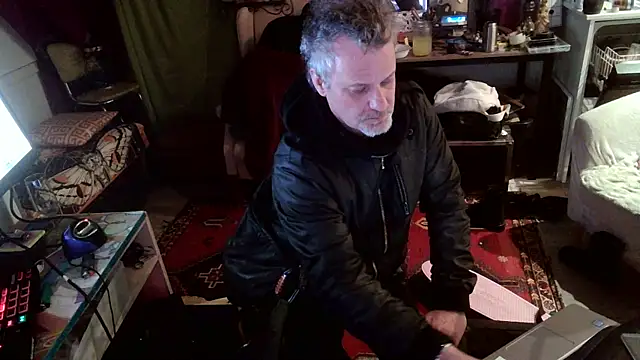 SilverandFox online show from 03.10.25