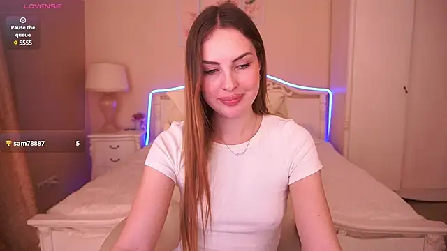 LexxiJoy online show from 02.04.25