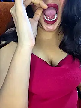 Snapshot of Riya_Stream01 chatting on 04.18.26 Riya Stream01 online show from 04.18.26