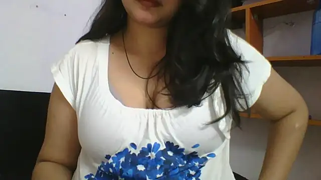 Snapshot of Riya_Stream01 chatting on 04.27.26 Riya Stream01 online show from 04.27.26
