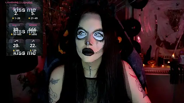 Snapshot of alexx_succubus chatting on 10.05.25 alexx succubus online show from 10.05.25