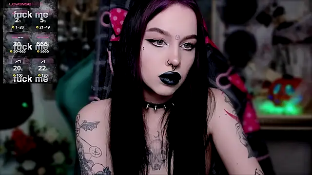 Snapshot of alexx_succubus chatting on 11.12.25 alexx succubus online show from 11.12.25