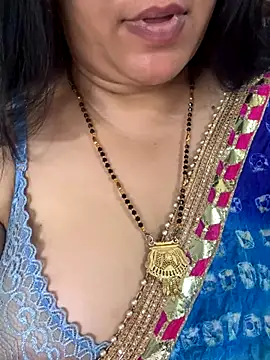 FlatVincy4 online show from 10.17.25