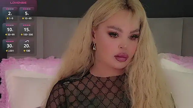 Snapshot of Marussia_luxury chatting on 01.03.25 Marussia luxury online show from 01.03.25