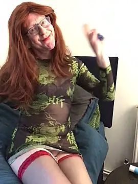 Snapshot of Valerie-4-U chatting on 01.19.25 Valerie-4-U online show from 01.19.25