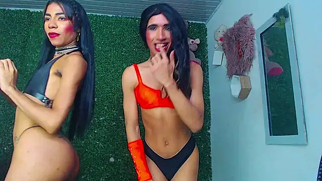 Snapshot of newgroupxxx chatting on 10.10.25 newgroupxxx online show from 10.10.25