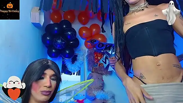 Snapshot of newgroupxxx chatting on 10.30.25 newgroupxxx online show from 10.30.25