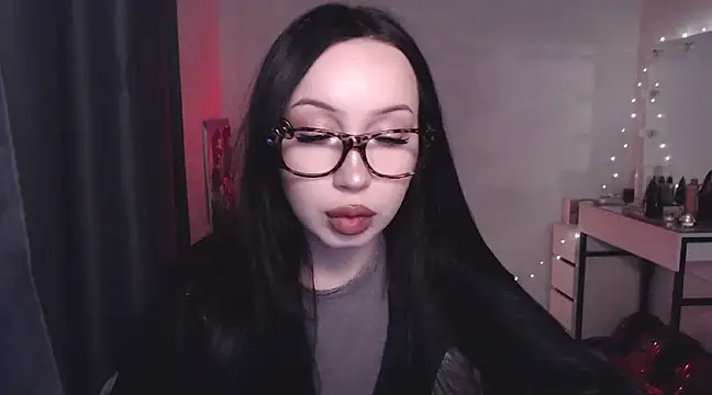 MoranaMissGod online show from 12.27.24