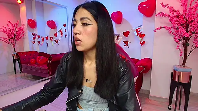 Leia queens online show from 02.17.25