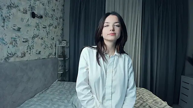 LilianGrindle online show from 01.10.25