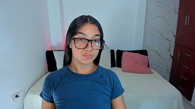 Snapshot of martina_roldam chatting on 05.14.26 martina roldam online show from 05.14.26