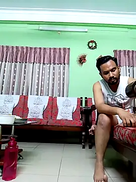 Snapshot of GildanK18 chatting on 02.21.25 GildanK18 online show from 02.21.25